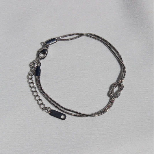 Knot Bracelet Silver