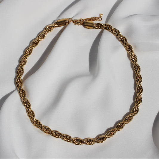 Twisted Chain Necklace