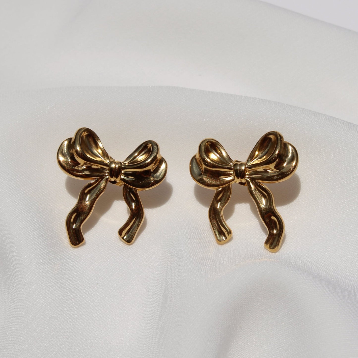 Ribbon Earrings